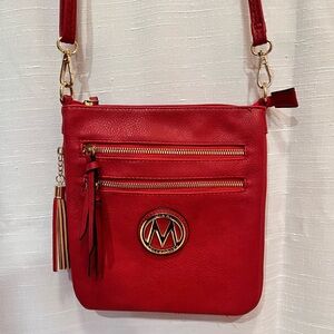 MIA K. Collection RED Crossbody Purse Excellent Condition